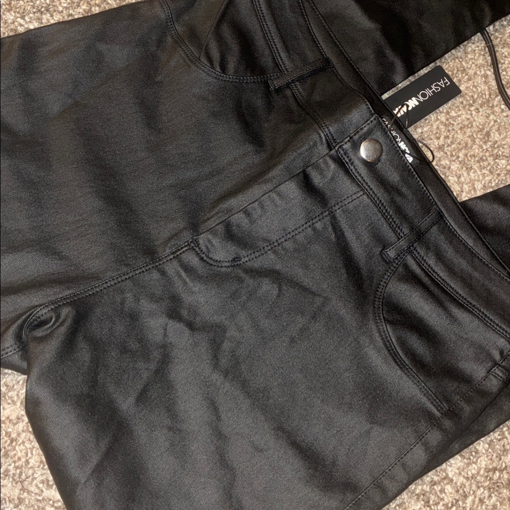 NWT! [Fashion Nova] Black Faux Leather Sammie Pants High Rise Skinny Size L - Picture 4 of 6